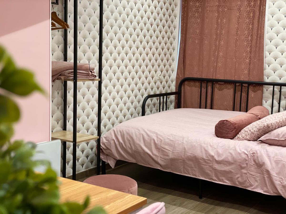 Capstay Color Valenciennes & Netflix Trith-Saint-Leger Buitenkant foto