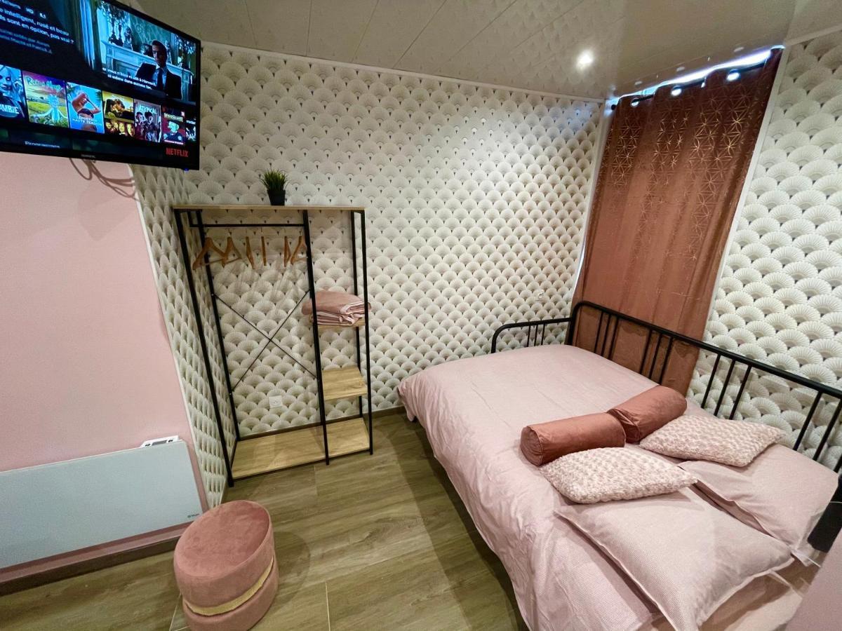 Capstay Color Valenciennes & Netflix Trith-Saint-Leger Buitenkant foto