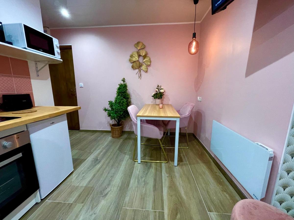 Capstay Color Valenciennes & Netflix Trith-Saint-Leger Buitenkant foto