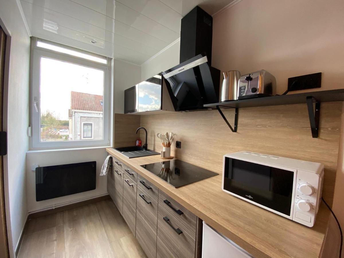 Capstay Color Valenciennes & Netflix Trith-Saint-Leger Buitenkant foto