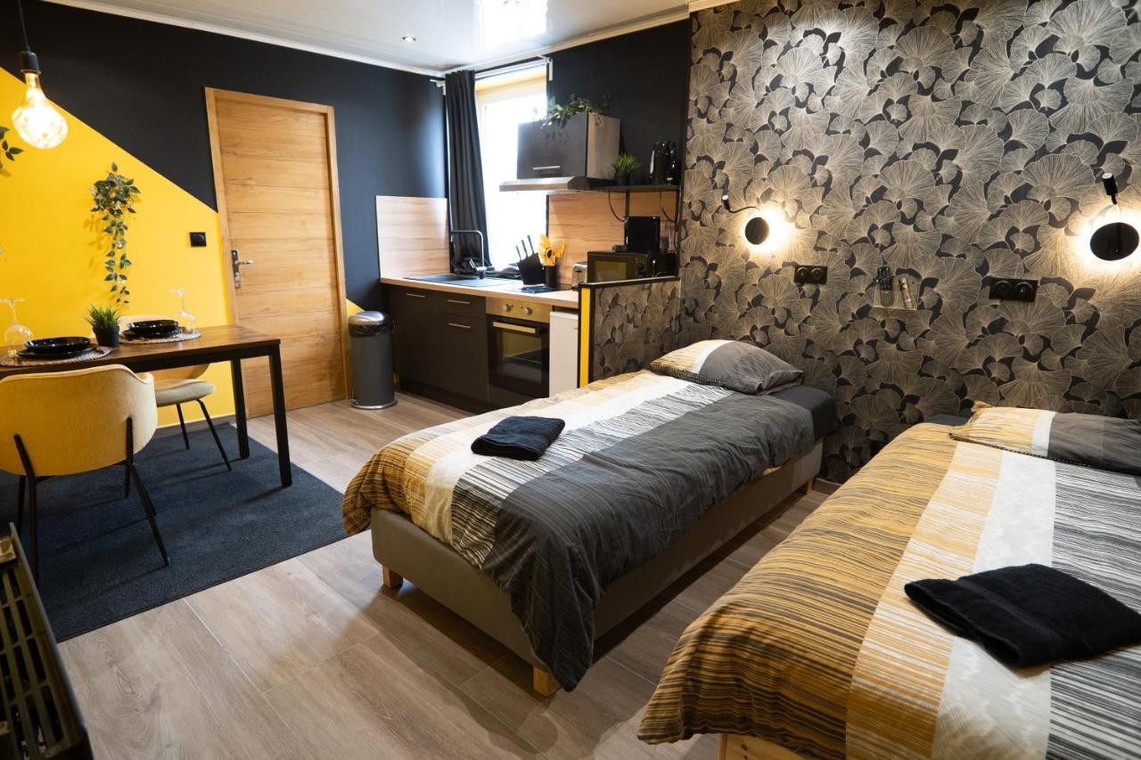 Capstay Color Valenciennes & Netflix Trith-Saint-Leger Buitenkant foto