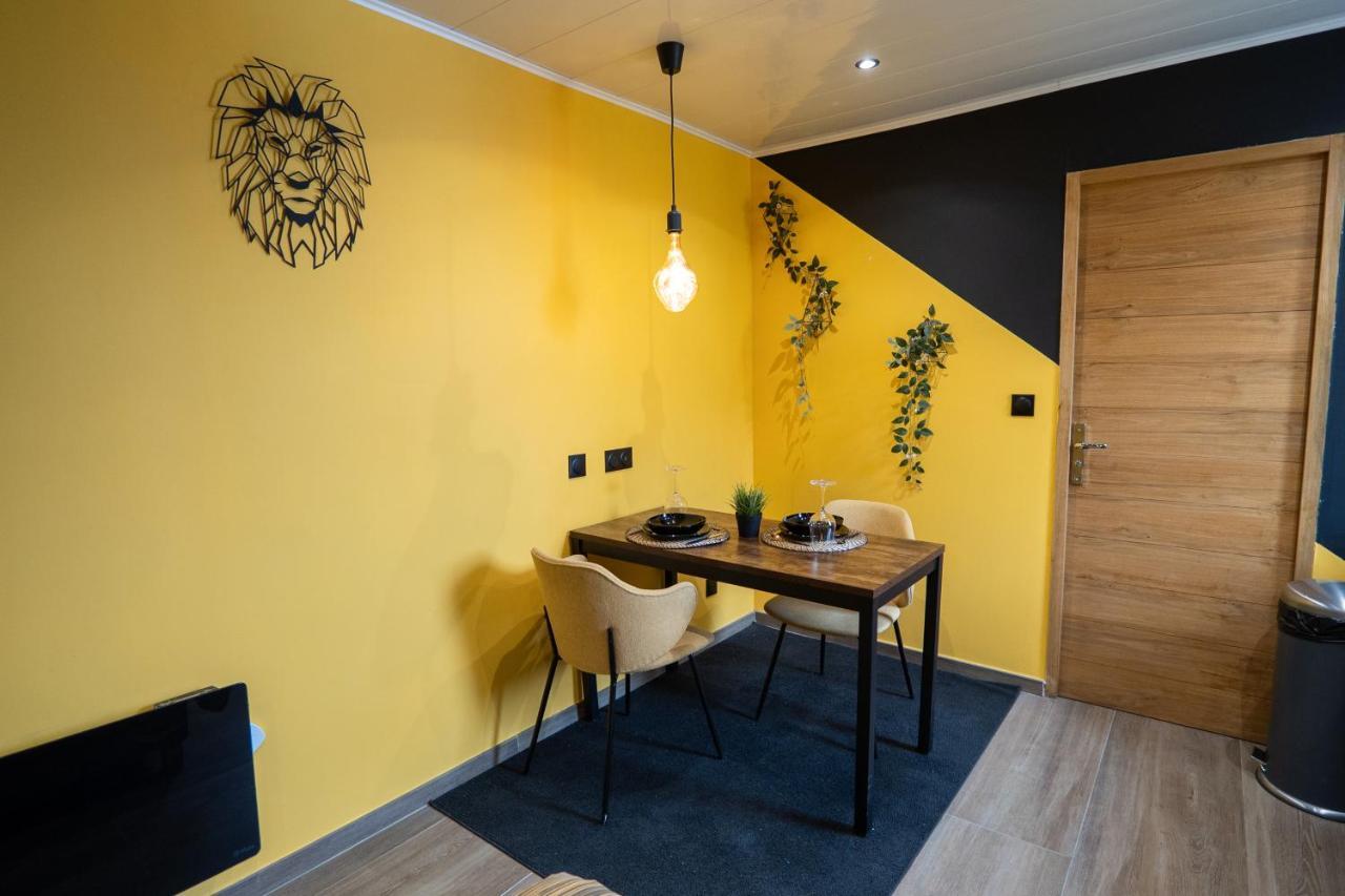 Capstay Color Valenciennes & Netflix Trith-Saint-Leger Buitenkant foto