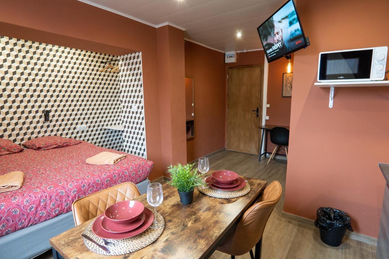 Capstay Color Valenciennes & Netflix Trith-Saint-Leger Buitenkant foto