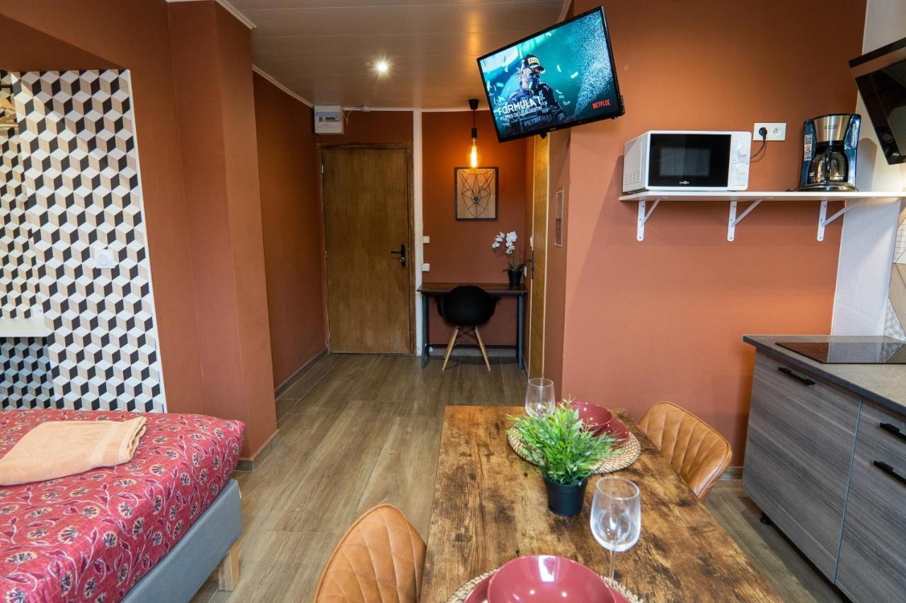 Capstay Color Valenciennes & Netflix Trith-Saint-Leger Buitenkant foto