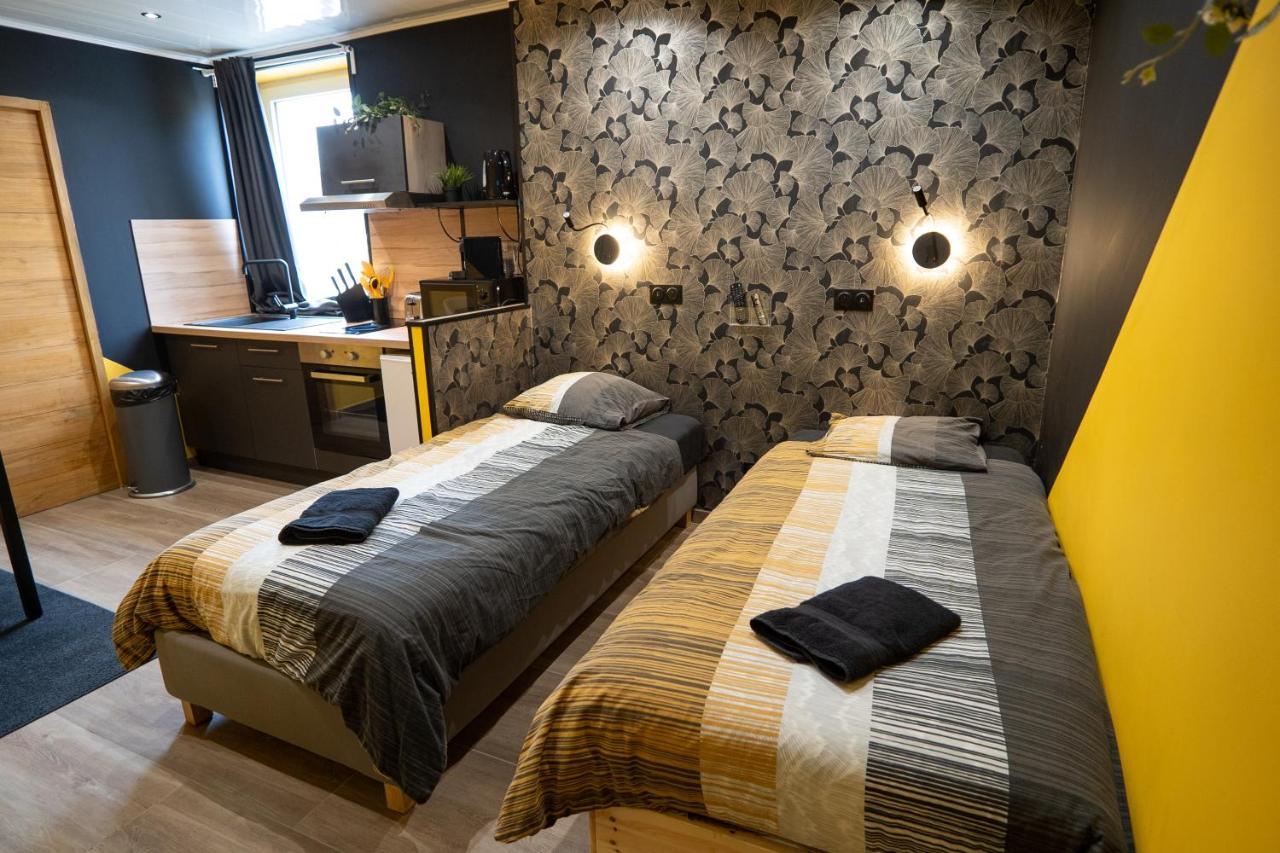 Capstay Color Valenciennes & Netflix Trith-Saint-Leger Buitenkant foto